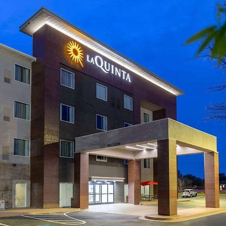 La Quinta Inn & Suites By Wyndham Augusta Fort Eisenhower Exterior photo