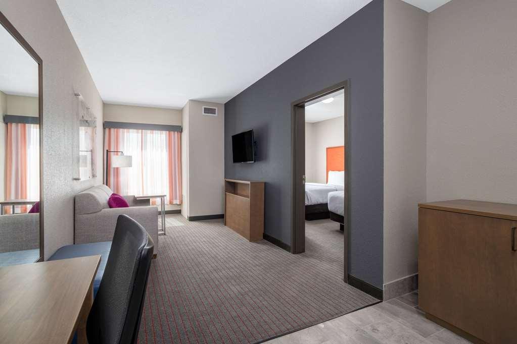 La Quinta Inn & Suites By Wyndham Augusta Fort Eisenhower Room photo