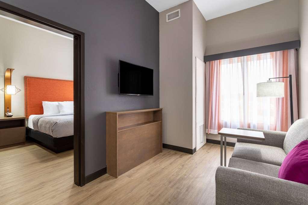 La Quinta Inn & Suites By Wyndham Augusta Fort Eisenhower Room photo